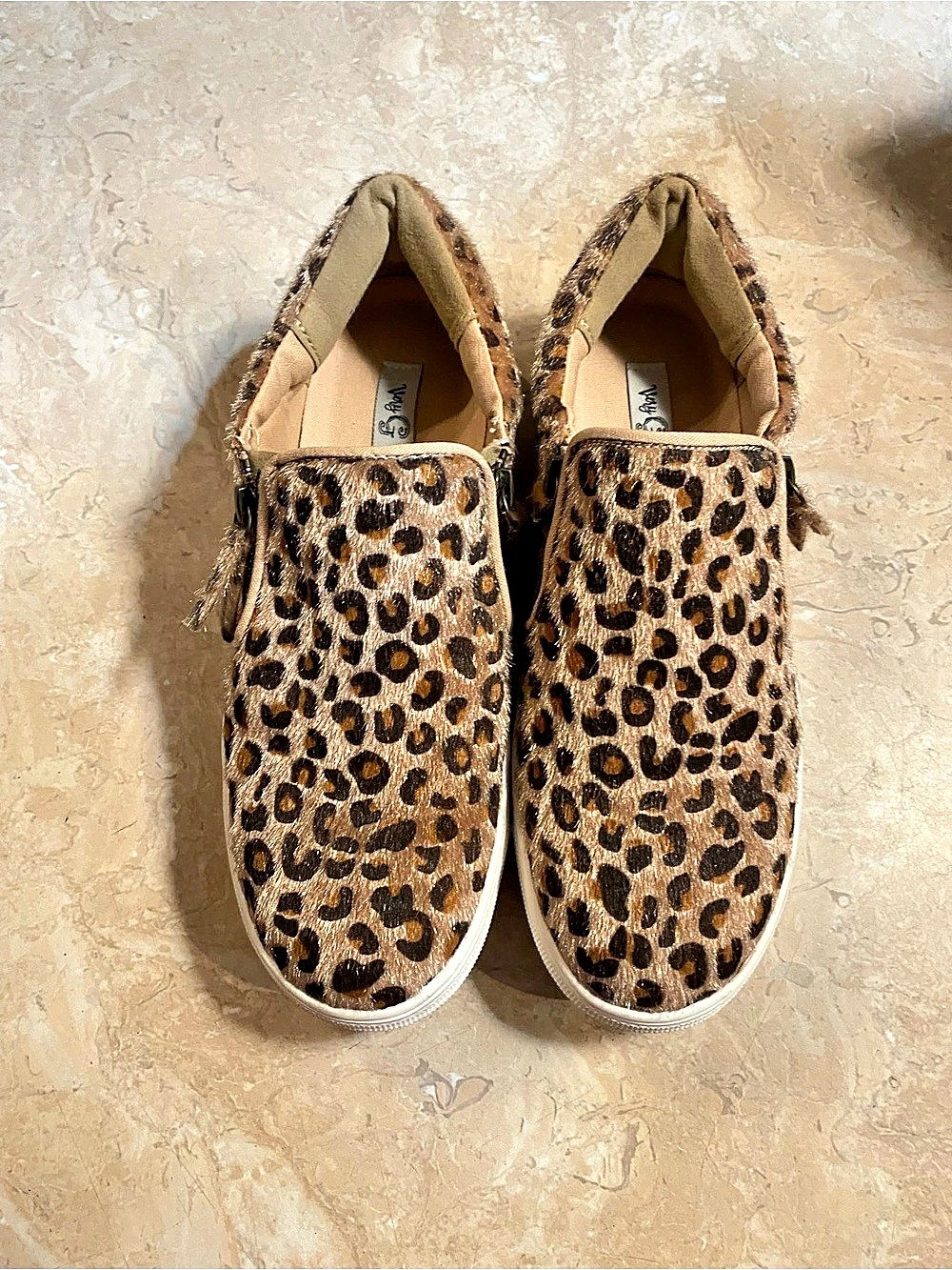 Very G Leopard Print Slip-On Sneakers US 9